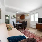 Stevuska Apartment